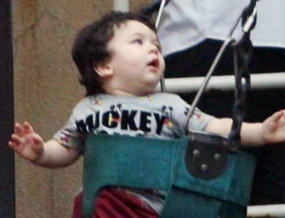 B'DAY से पहले पार्क में झूले पर खेलते दिखे तैमूर, तस्वीरें VIRAL