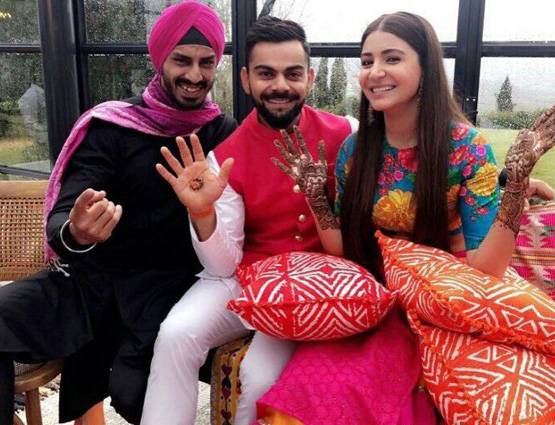 32 दिन में 67 कारीगरों ने बनाया अनुष्का का लहंगा