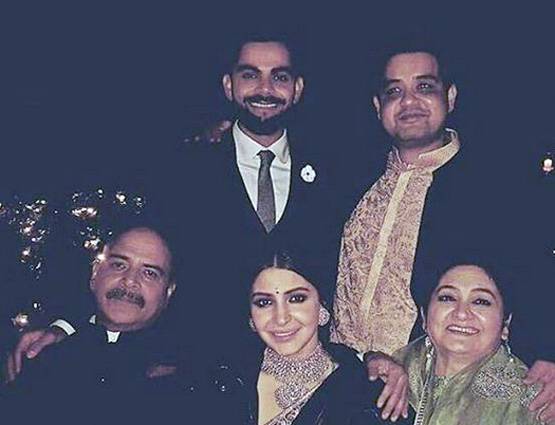 शादी के बाद हनीमून के लिए पहुंचे विराट-अनुष्का, ये है डेस्टिनेशन!