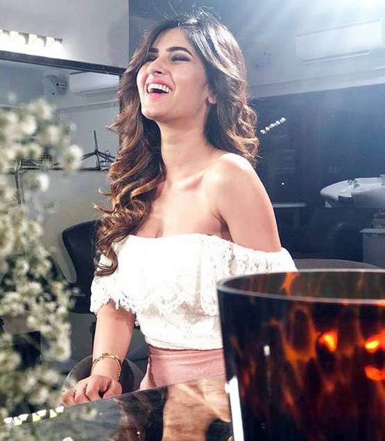 फिर शूट हुआ RAGINI MMS 2 का सेक्स सीन, सेट पर थीं सिर्फ महिलाएं