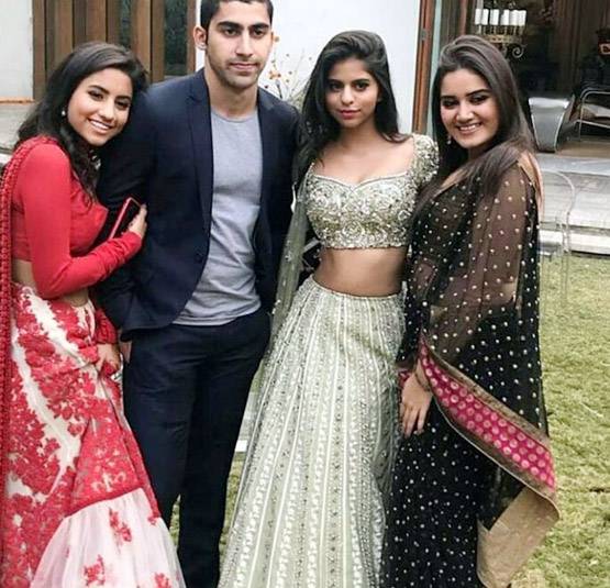 Photo: कजिन की शादी में दिखा सुहाना का देसी अवतार