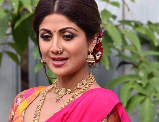 शिल्‍पा ने बाबा रामदेव से पूछा, मां ने क्‍या खाकर पैदा किया?