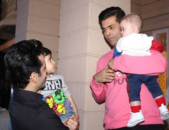 क्रिसमस पार्टी में सैंटा बनकर पहुंची एकता कपूर