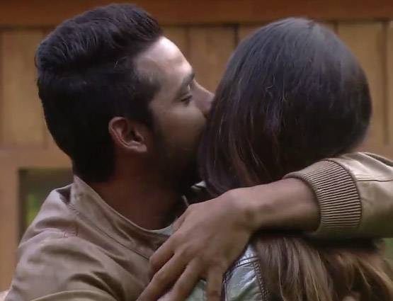 Bigg Boss में इमोशनल ट्विस्ट: बॉयफ्रेंड से मिलीं हिना-बंदगी