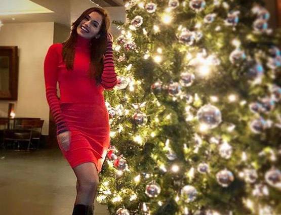 फैमिली के साथ हॉलीडे पर हैं मिस वर्ल्ड मानुषी, देखें PHOTOS