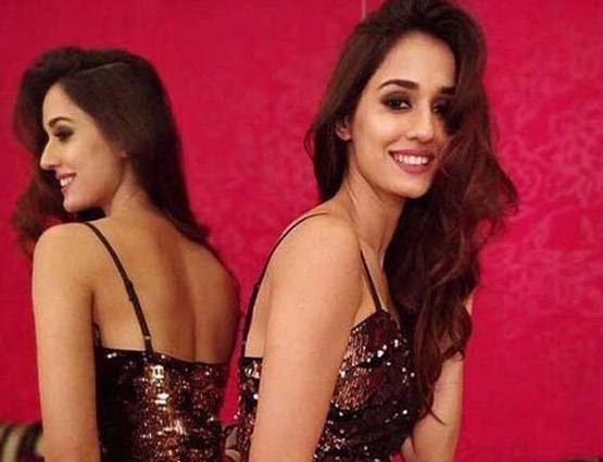 Photos: दिशा पटानी का बोल्ड लुक, विदेश में मना रहीं New Year