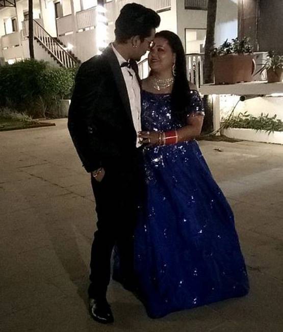 शादी के बाद की पहली PHOTOS, पति संग यूं एन्जॉय कर रही हैं भारती