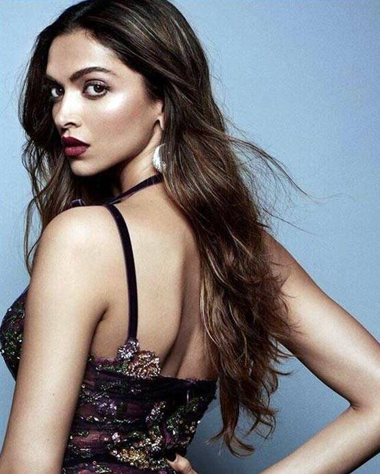 ट्विटर पर शाहरुख की हुई सबसे ज्यादा चर्चा, प्रियंका को इस हीरोइन ने पछाड़ा