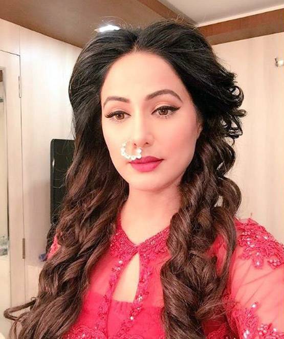 BIG BOSS: सलमान ने लगाई हिना की क्‍लास, 'बयान बदलना बंद करो'