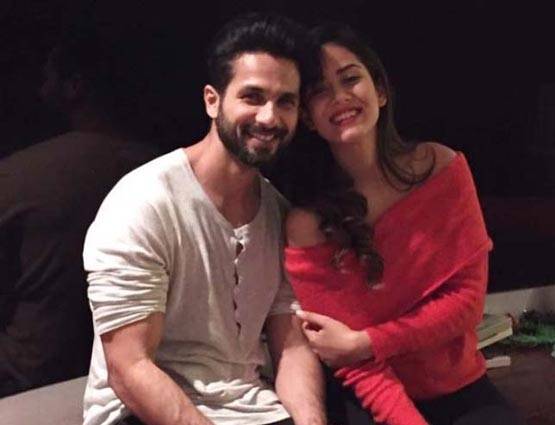 मीरा ने फिर पहनी शादी की ज्वेलरी, शाहिद संग इस तरह दिखीं