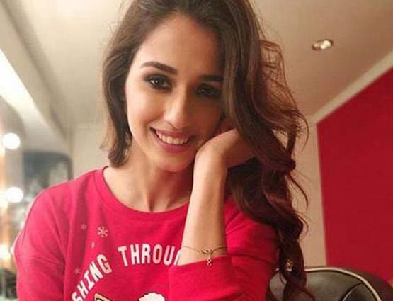 Photos: दिशा पटानी का बोल्ड लुक, विदेश में मना रहीं New Year