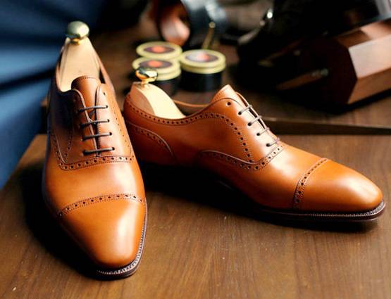 Footwear Designing में बनाएं करियर, मिलेगी लाखों में सैलरी