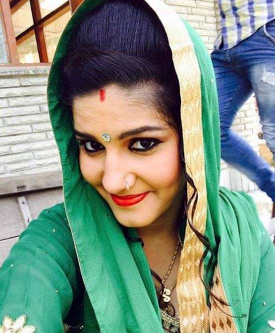 Bigg Boss से बाहर आते ही बदला सपना चौधरी का रूप, पहले दिखती थीं ऐसी