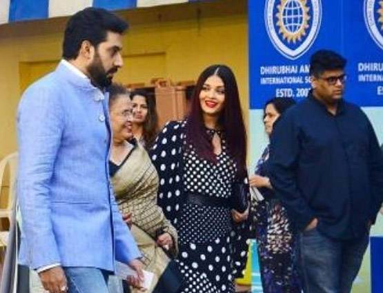 बेटी के Annual Day पर साथ दिखे ऐश-अभि, जया भी आईं नजर