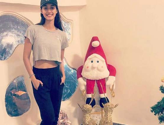 Photos: दिशा पटानी का बोल्ड लुक, विदेश में मना रहीं New Year