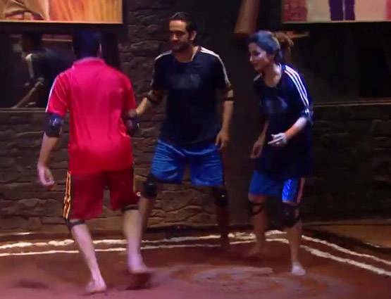 महाअखाड़े में सभी कंटेस्टेंट, पुनीश-आकाश ने किया सलमान को इम्प्रेस