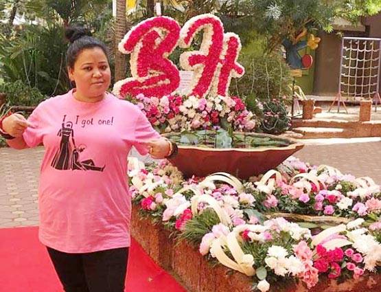 गोवा में भारती की पूल पार्टी, जानें कौन-कौन हुआ शामिल?