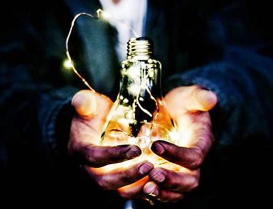 दिसंबर में जन्मे लोग होते हैं बड़े इंटेलिजेंट और भाग्यशाली!