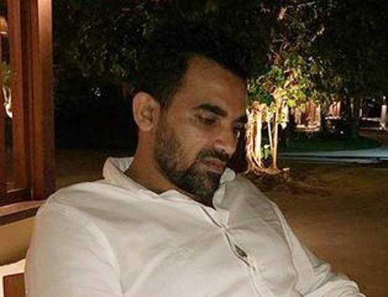 जहीर-सागरिका के हनीमून की नई फोटो, चर्चा में है सानिया का कमेंट