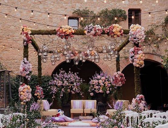 PHOTOS : यहां देखें विराट-अनुष्का की शादी का पूरा अलबम