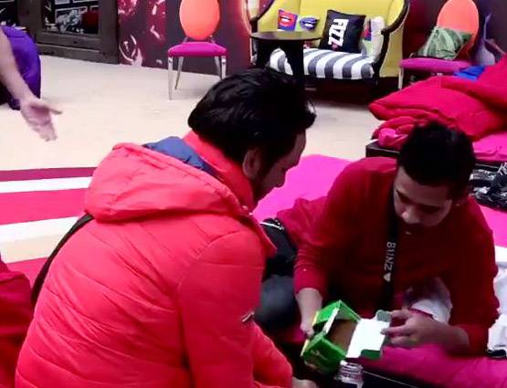 Bigg Boss: विकास ने जीता सीक्रेट टास्क, घरवालों को मिली पार्टी