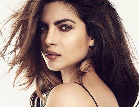 अवॉर्ड शो में हर मिनट की परफॉर्मेंस के लिए प्रियंका ने वसूले 1 करोड़?