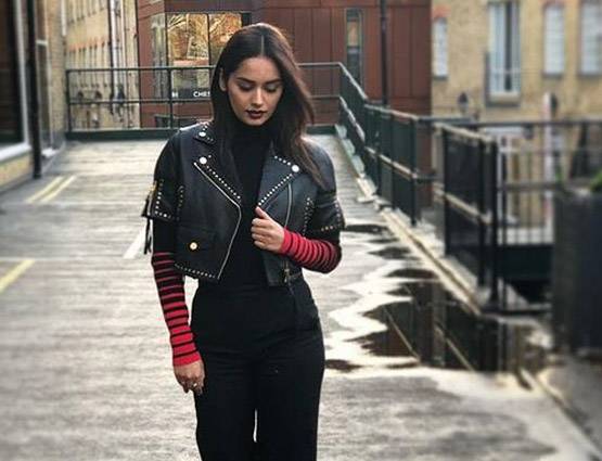 फैमिली के साथ हॉलीडे पर हैं मिस वर्ल्ड मानुषी, देखें PHOTOS