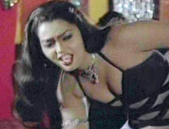 चौथी तक पढ़ी बोल्ड इमेज वाली इस एक्ट्रेस की मौत आज भी रहस्य