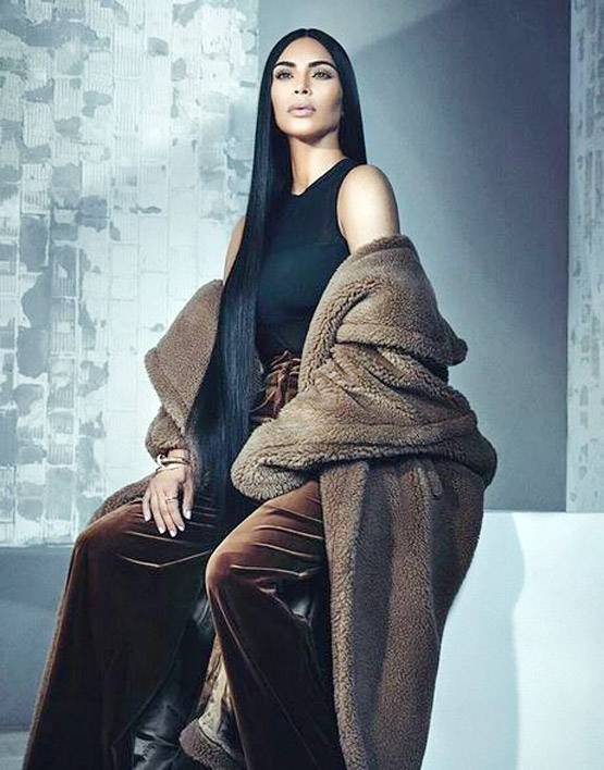 बॉडी पर नहीं एक भी कपड़े, वायरल है किम कार्दाशि‍यां की ये PHOTOS