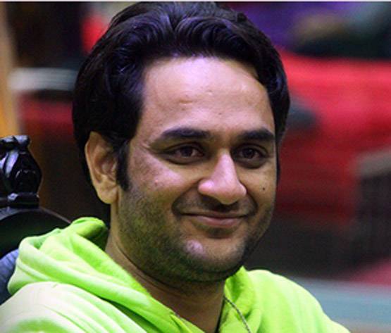 बिग बॉस के घर में अर्शी की तरह दिखा उनके पापा का अंदाज