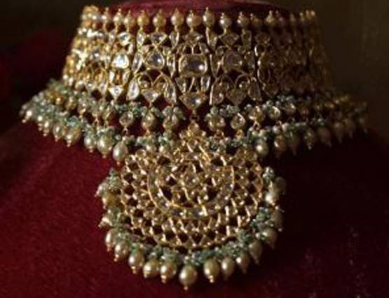 32 दिन में 67 कारीगरों ने बनाया अनुष्का का लहंगा