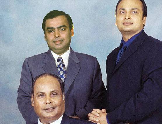 ...जब 1 मेज, 3 कुर्सी, 2 सहयोगियों के साथ धीरूभाई ने शुरू किया बिजनेस