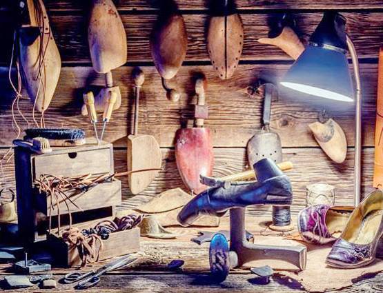 Footwear Designing में बनाएं करियर, मिलेगी लाखों में सैलरी