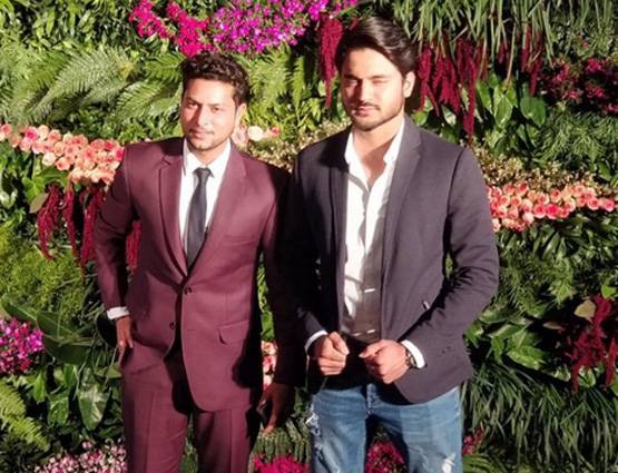 Photos: रिसेप्शन में विराट की मां-भाभी-भैया का ऐसा दिखा अंदाज