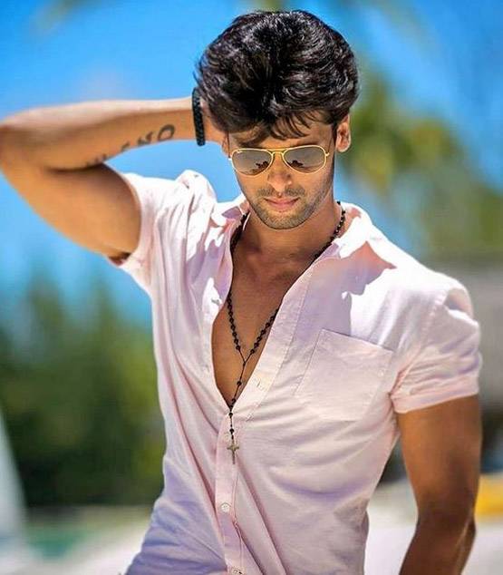 BIGG BOSS: हिना के सपोर्ट में बोले कुशाल- उसे बख्श दो