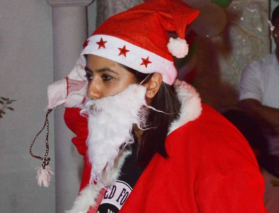 क्रिसमस पार्टी में सैंटा बनकर पहुंची एकता कपूर