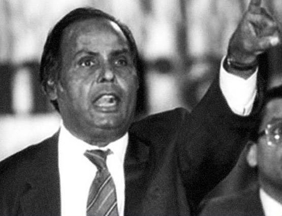 ...जब 1 मेज, 3 कुर्सी, 2 सहयोगियों के साथ धीरूभाई ने शुरू किया बिजनेस