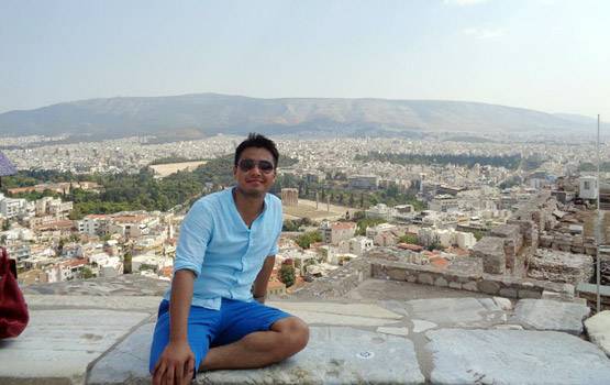 सरकार ने नहीं किया काम, तो इस शख्स ने खुद ही बनवा दी 100 KM लंबी सड़क