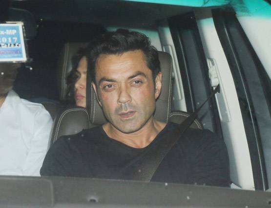 धोनी से लेकर बॉबी देओल तक ये सितारे पहुंचे सलमान के बर्थडे में