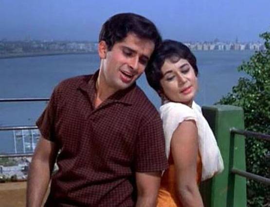 इन एक्ट्रेसेज के साथ पर्दे पर बनीं शशि कपूर की रोमांटिक जोड़ी