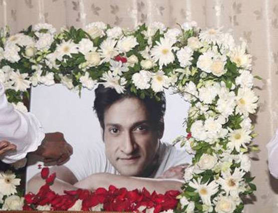 2017 में रुला गया इनका जाना, साथ छोड़कर चले गए ये सितारे