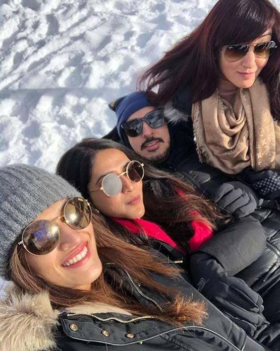 इस खूबसूरत जगह पर साथ हॉलीडे मना रहे हैं सुशांत-कृति, देखें PHOTOS