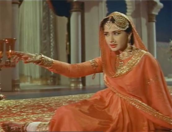 स्मिता पाटिल ही नहीं ये नायिकाएं भी कम समय में दुनिया छोड़ गईं