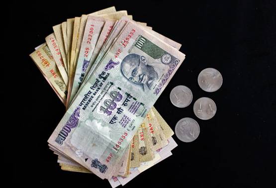 फिजूलखर्ची पर करना है कंट्रोल, तो 2018 में अपनाएं ये 5 आदतें