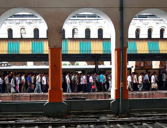 कौन सी ट्रेन हुई रद्द या है लेट, ये सरकारी ऐप देगा सारी जानकारी