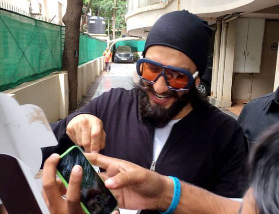 अनुष्का ने दिया था इन्वीटेशन नहीं आए दीपिका और रणवीर