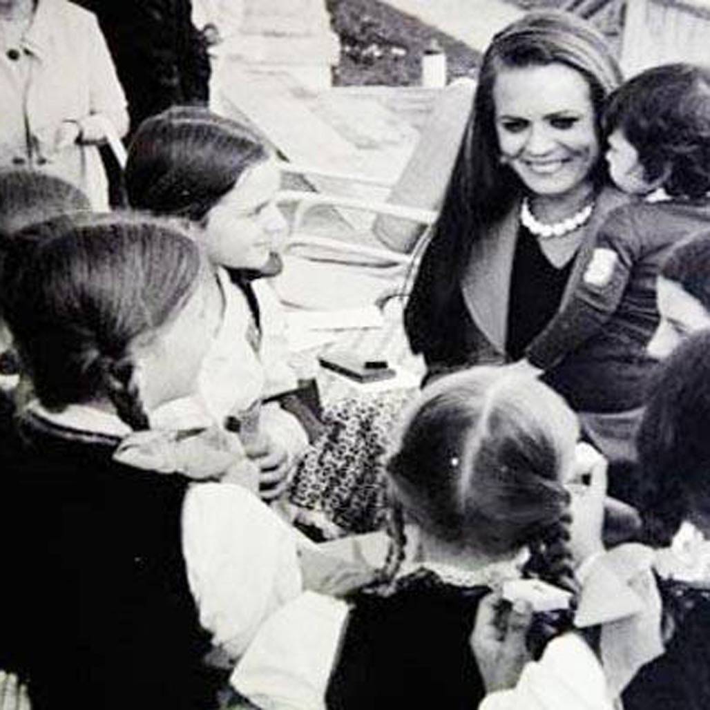 देखें: सोनिया गांधी की वो तस्वीरें, जो आपने शायद ही पहले देखी होंगी