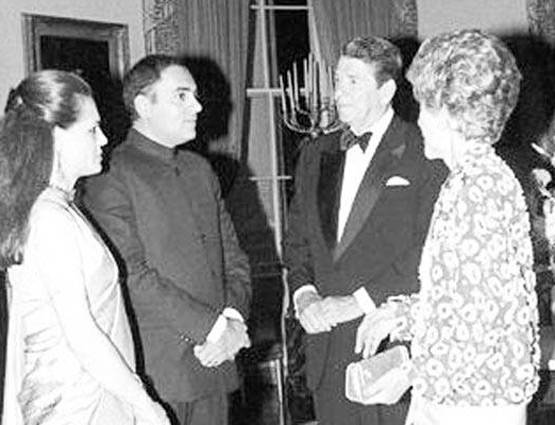 देखें: सोनिया गांधी की वो तस्वीरें, जो आपने शायद ही पहले देखी होंगी