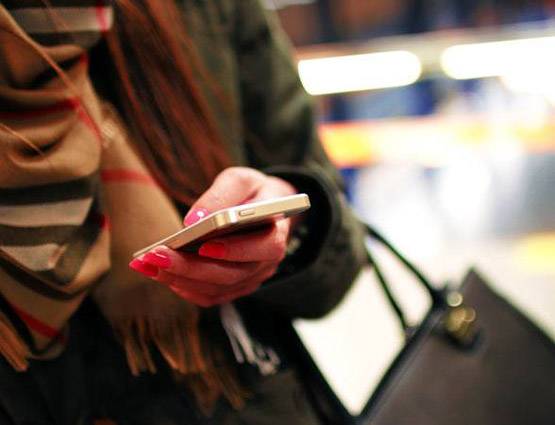 SBI के ये 5 ऐप करेंगे लेनदेन आसान, मोबाइल से होगा हर काम