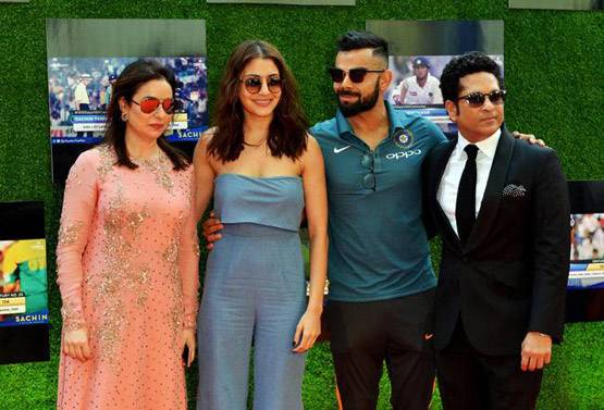 शादी से पहले भी खुलकर प्यार जताते थे विराट-अनुष्का, 16 PHOTOS